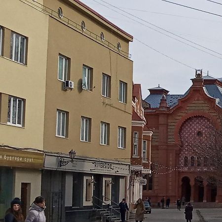Затишна Двокімнатна Квартира В Самому Серці Ужгорода Uzjhorod Eksteriør billede