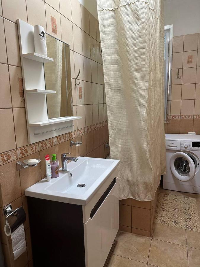 Затишна Двокімнатна Квартира В Самому Серці Ужгорода Uzjhorod Eksteriør billede